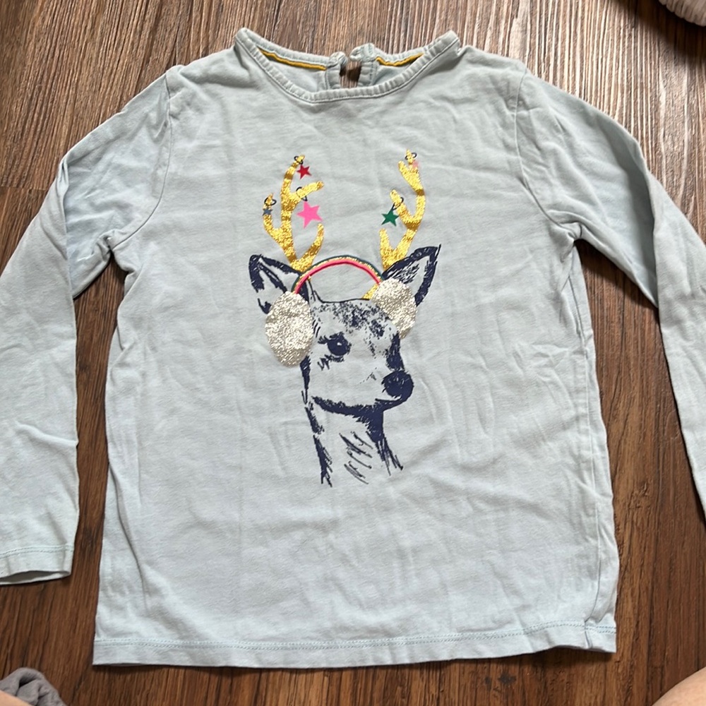 Girls mini boden reindeer shirt size 6/7